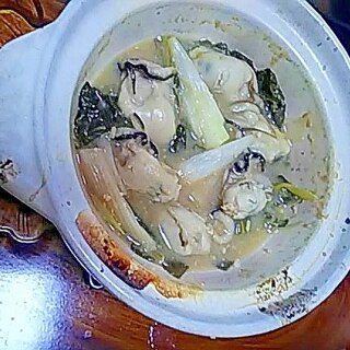 ネギと牡蠣の味噌煮鍋